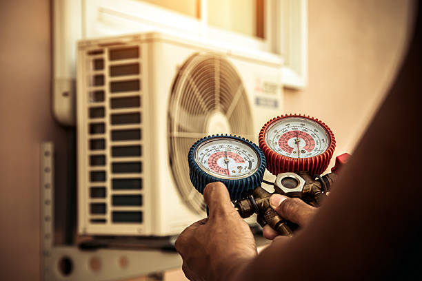 Professional Hvac technician working in Lake Junaluska, NC